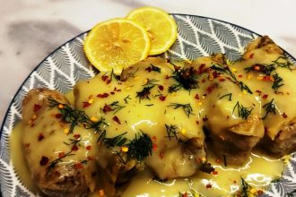 Λαχανοντολμάδες με κρέμα αυγολέμονο