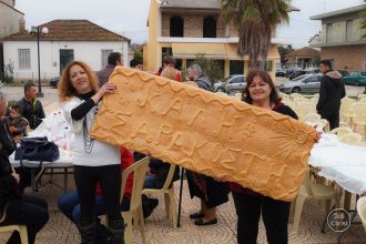 Ποια κυρία "κρύβεται" πίσω από την κατασκευή της τεράστιας λαγάνας του Συλλόγου Γυναικών Λάππα «Μελισσάνθη» - ΦΩΤΟΓΡΑΦΙΕΣ