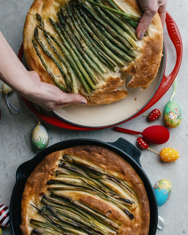 Λαγάνες με φρέσκα κρεμμυδάκια και σπαράγγια