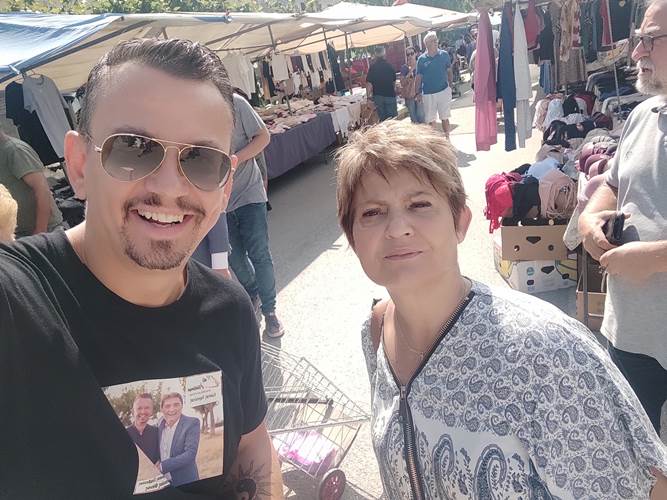 Μπλουζάκι με τον επικεφαλής της παράταξης!