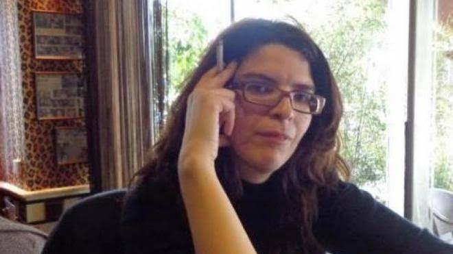 Οδός Aκάματου και Ωχαδερφισμού γωνία !!!