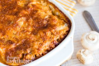 Ζουμερά λαζάνια με μανιτάρια και ρεγκάτο