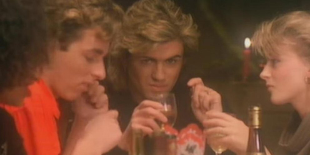 Τζορτζ Μάικλ: Άγνωστες πτυχές από το «Last Christmas» και μία λεπτομέρεια που δεν είδαμε στο βίντεοκλιπ