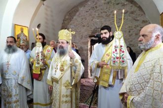 Θεία Λειτουργία στο Λεόντιο