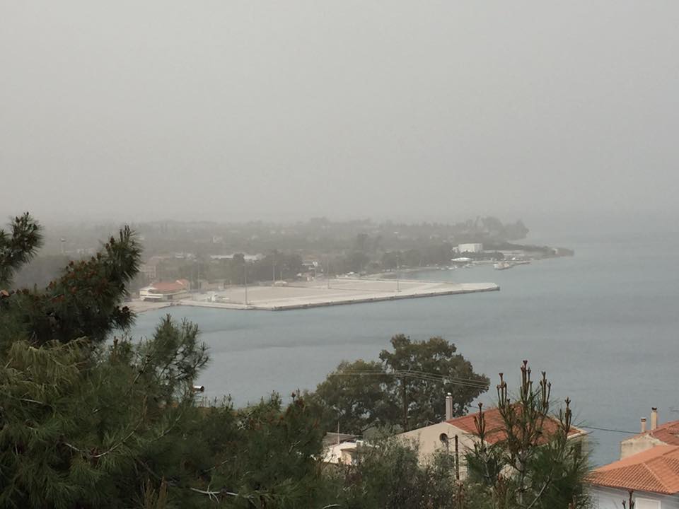 "Χάθηκε" στη σκόνη το λιμάνι του Αιγίου!
