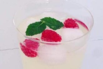 Λεμονάδα σπιτική, με τζίτζερ