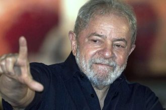 Βραζιλία: Ο πρόεδρος Λούλα αναρρώνει μετά τη χειρουργική επέμβαση για αιμάτωμα στον εγκέφαλο