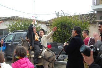 Γαϊδουρόγαμος σήμερα Σάββατο στα Λουσικά