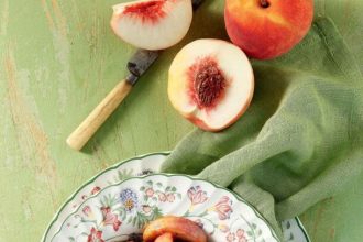 Μαγερειά με σαφράν και ροδάκινα