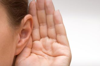 Από ποιο αυτί ακούμε καλύτερα και γιατί