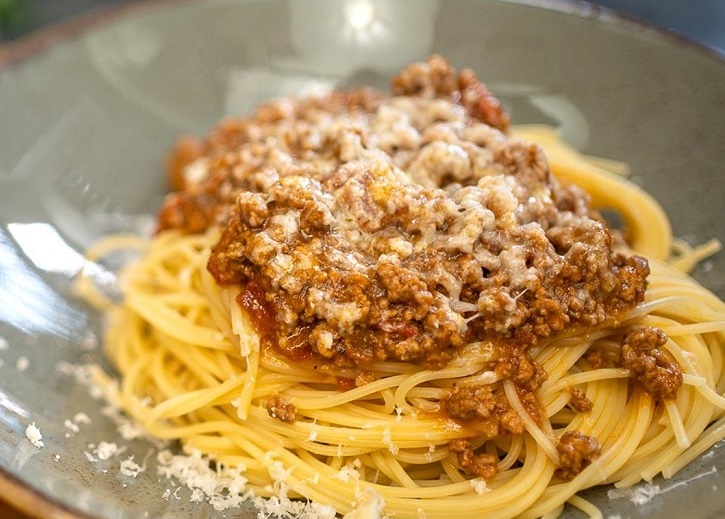 Μακαρόνια με κιμά: Γιατί δεν πρέπει να βάζουμε τυρί