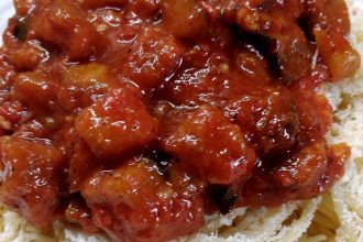 Μακαρόνια με σάλτσα μελιτζάνας