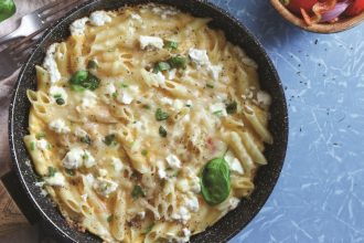 Μακαρονόπιτα στο τηγάνι με φέτα