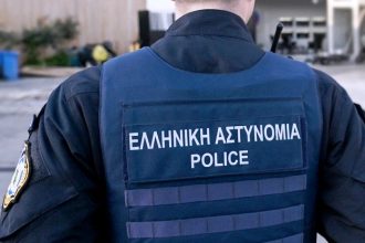 Συνελήφθη νέος αστυνομικός της Βουλής για απειλές και ενδοοικογενειακή βία - Απειλούσε την πρώην σύζυγό του από το 2019