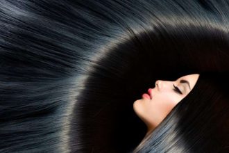 Μηλόξυδο: Τα οφέλη του στα μαλλιά και πώς θα το χρησιμοποιήσεις