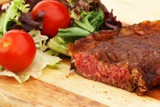 Μαρινάδα με μπέρμπον και αναψυκτικό τύπου κόλα, αναπάντεχο