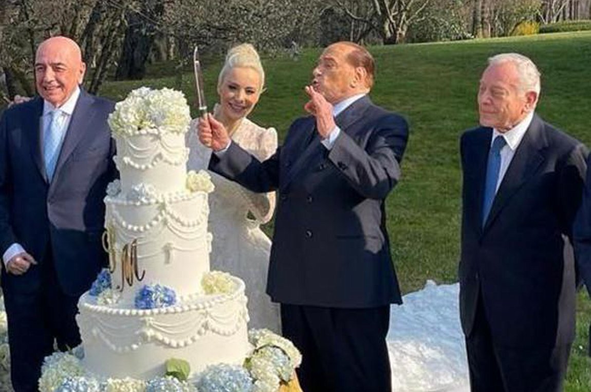 Μπερλουσκόνι: Ο «συμβολικός γάμος» με την κατά 53 χρόνια νεότερή του Μάρτα