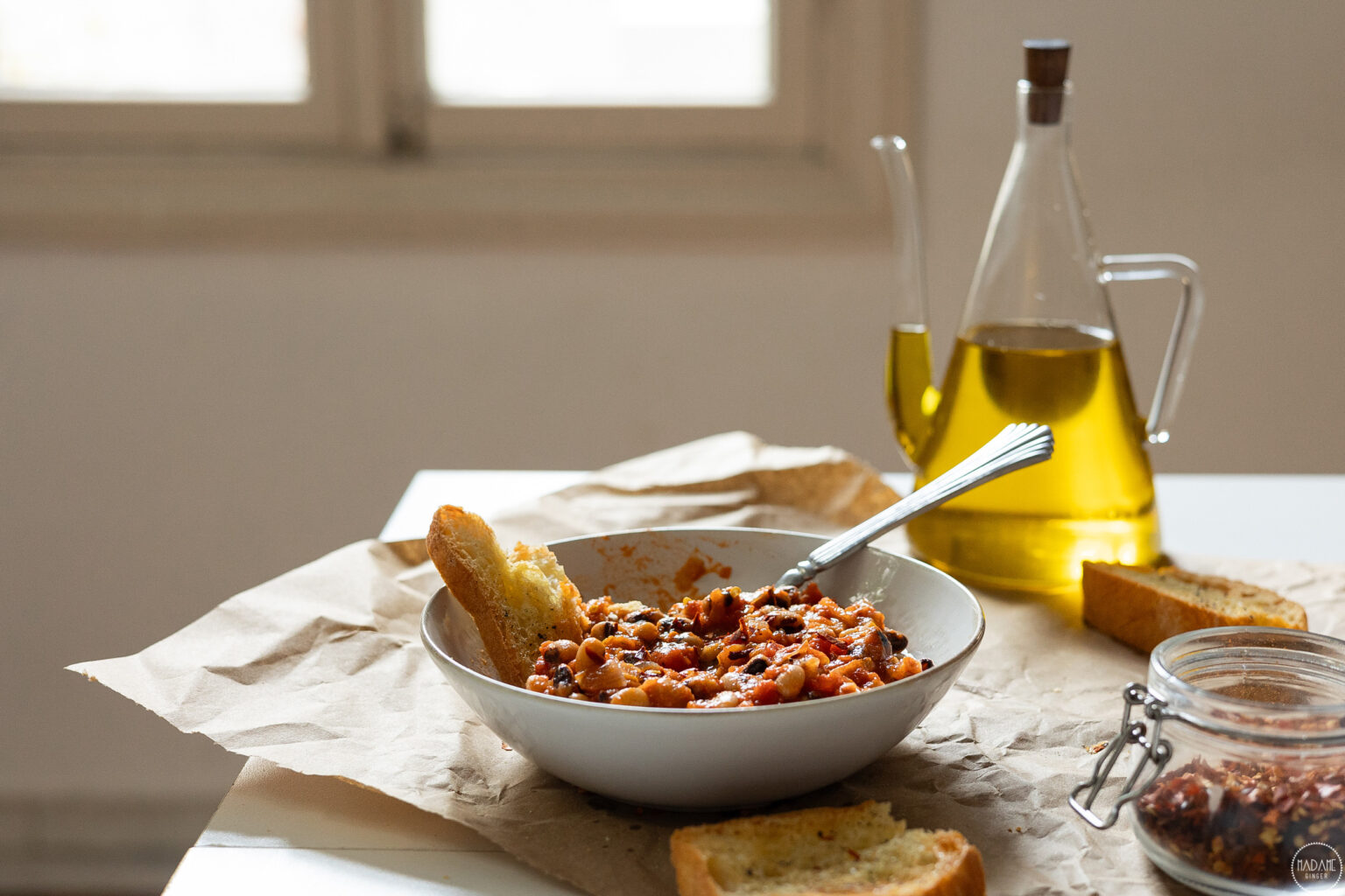 Kοκκινιστά και πικάντικα μαυρομάτικα