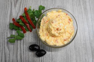 Τυροκαυτερή με 3 υλικά