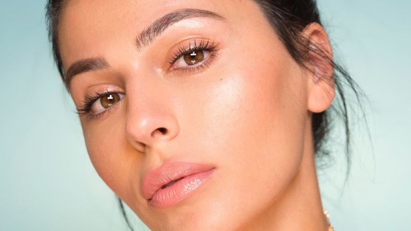 Το ωραιότερο φυσικό μακιγιάζ σε 5’