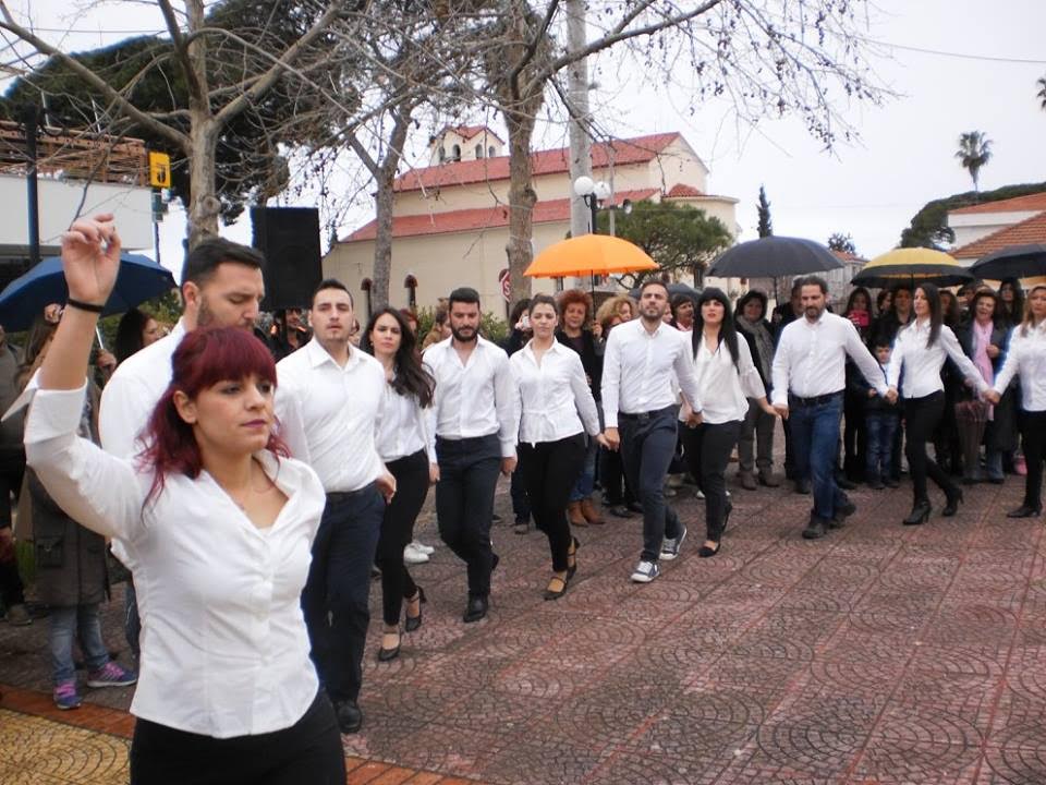 Όταν το Λάππα θέλει να γλεντήσει δεν σταματά ούτε με βροχή...