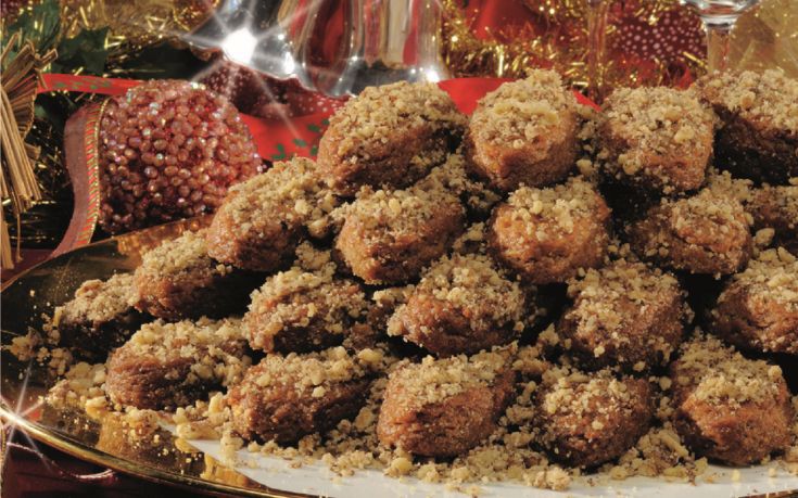 Πόσο μας παχαίνουν τα γλυκά των εορτών