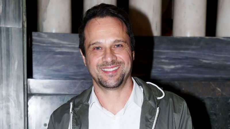 Μέμος Μπεγνής: Δεν είμαι καλός στη διαχείριση των οικονομικών μου, μου φεύγουν όλα τα λεφτά σε ταξίδια