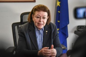 Με κορονοϊό η Λίνα Μενδώνη