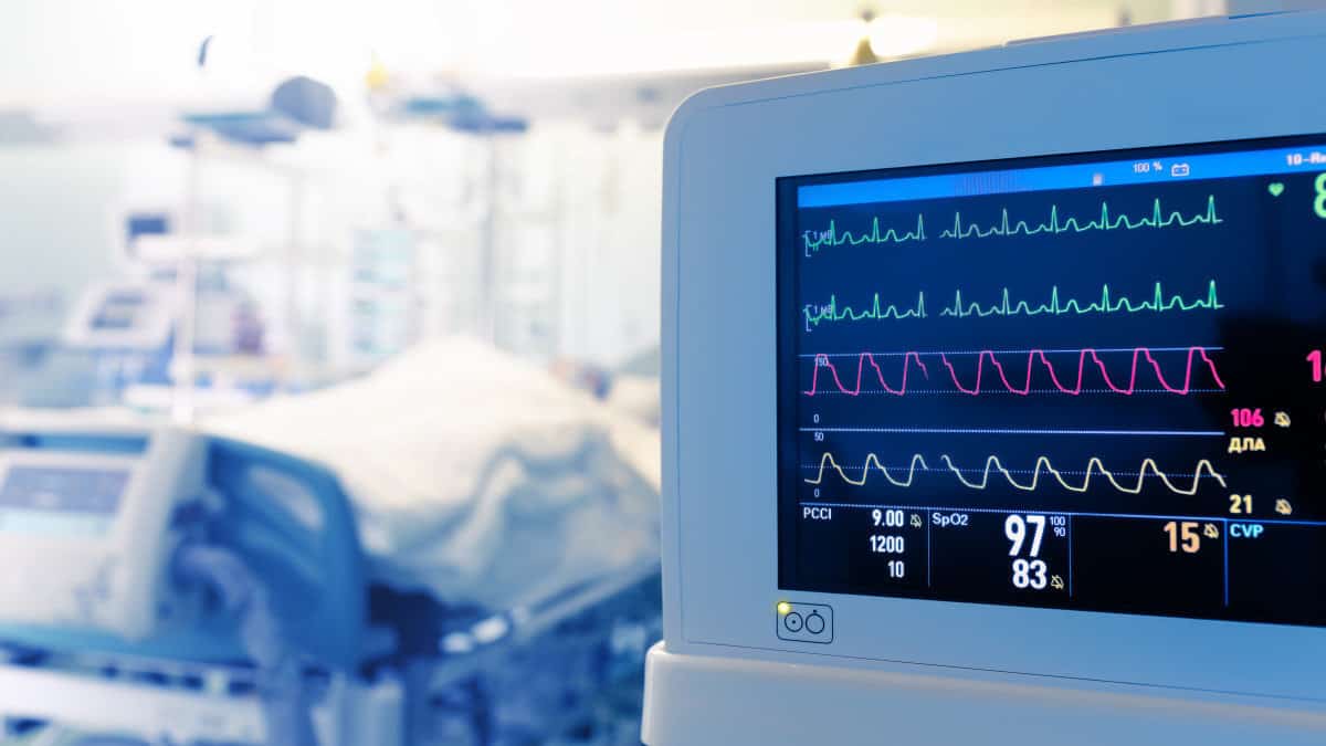 Αγρίνιο: Σε κρίσιμη κατάσταση σε ΜΕΘ τραυματίας τροχαίου κοντά στη Λεπενού