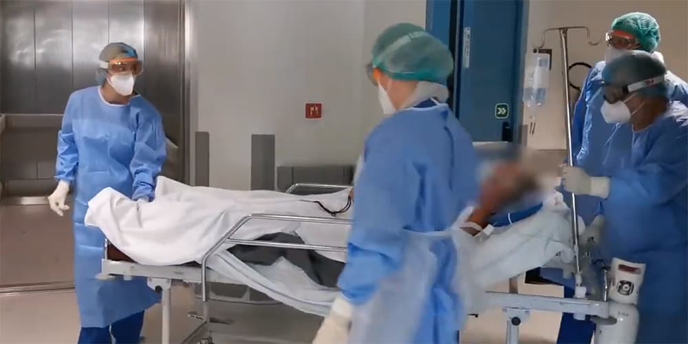 Πάτρα: Σε κρίσιμη κατάσταση ο 28χρονος που "καρφώθηκε" σε ΙΧ με τη μηχανή του - Χειρουργήθηκε στο νοσοκομείο "Αγ. Ανδρέας"