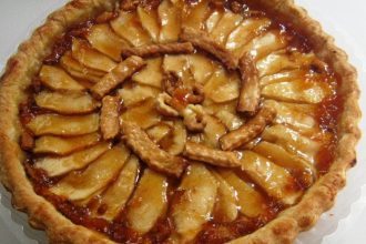 Ανοιχτή μηλόπιτα, τραγανή και ζουμερή!