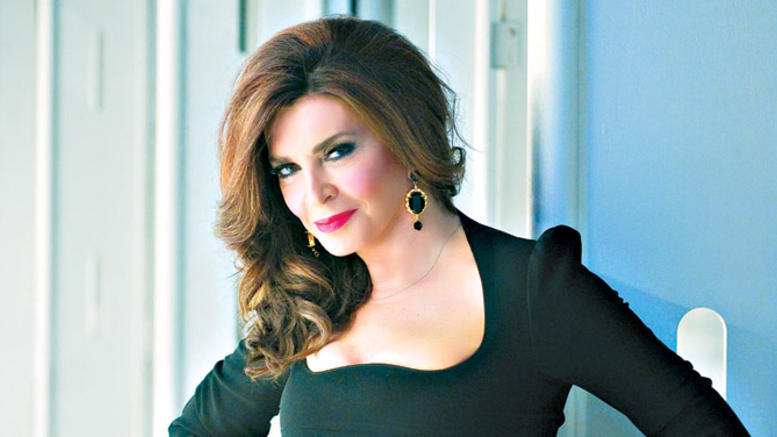 Η Μιμή Ντενίση στην Πάτρα σε φιλανθρωπικό γκαλά