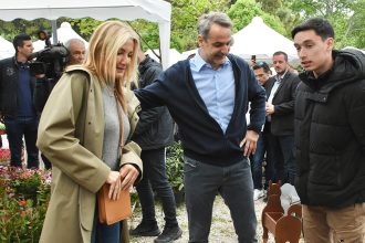 Στην ανθοκομική έκθεση της Κηφισιάς ο Κυριάκος Μητσοτάκης – ΦΩΤΟ