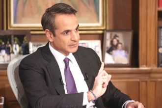 Μητσοτάκης: Ξεπέρασε τα όρια ο Αντώνης Σαμαράς - Διαφωνώ με την κριτική Καραμανλή