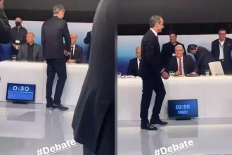 Debate: Η ψυχρότητα μεταξύ Κυριάκου Μητσοτάκη και Γιάνη Βαρουφάκη