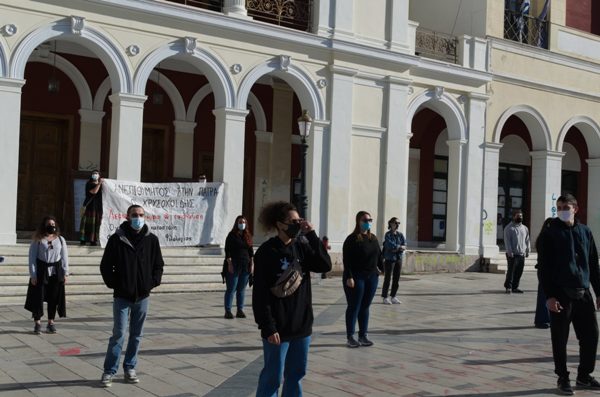Φοιτητές κατά της παρουσίας Χρυσοχοϊδη στην Πάτρα