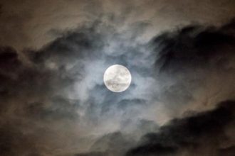 "Πείρος": Σήμερα η μουσική βραδιά κάτω από το φεγγάρι στην παραλία του Αλισσού!