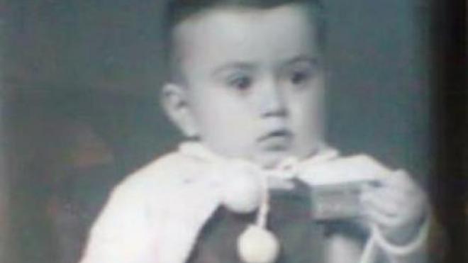 Ποιός γνωστός Πατρινός οδοντίατρος είναι το μωρό της φωτογραφίας;