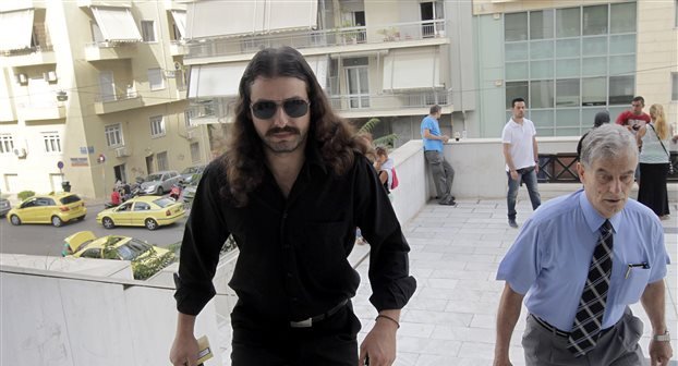 "Φραπεδόμαγκας...ο Μπαρμπαρούσης"