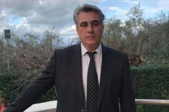 Το κάλεσμα του Δημήτρη Μπαρμπούνη