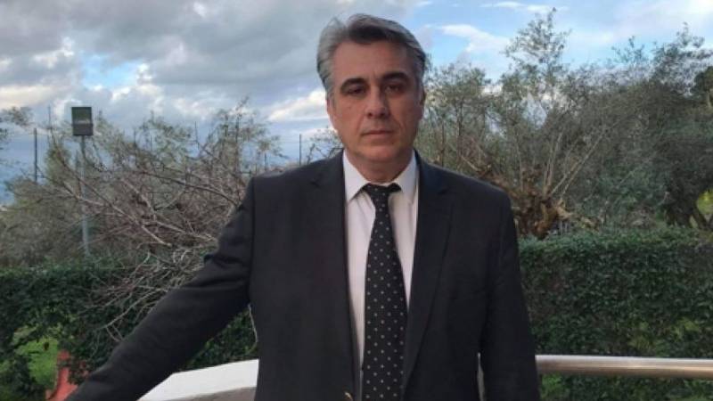 Το κάλεσμα του Δημήτρη Μπαρμπούνη