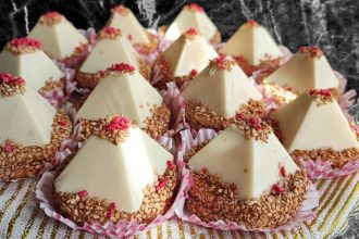 Μπισκότα βουτύρου με λευκή σοκολάτα