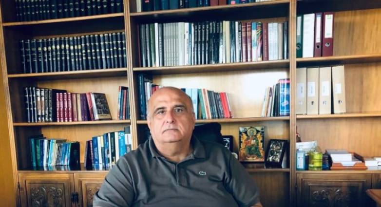 Χρήστος Μπούρας: «Η ευτυχία του να δαπανάσαι»