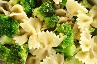 Μακαρόνια με μπρόκολο και μπούκοβο