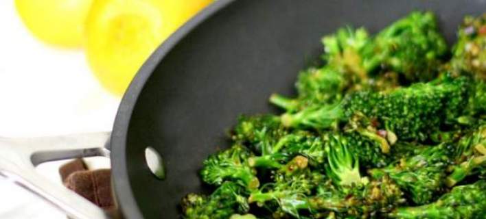 Μπρόκολο σοτέ με σκόρδο