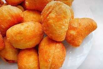 Πιροσκί με φέτα