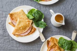 Αλμυρές κρέπες με ζαμπόν και τυρί