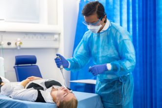 Γιατί κάποιοι άνθρωποι δέχονται να μολυνθούν σκοπίμως με δυνητικά θανατηφόρους ιούς
