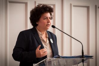 Αθηνά Τραχήλη: Βραδυφλεγής βόμβα οι πλειστηριασμοί