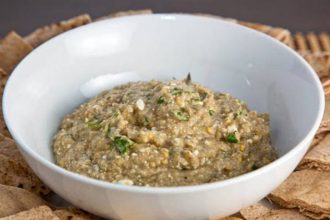 Μελιτζανοσαλάτα με ταχίνι